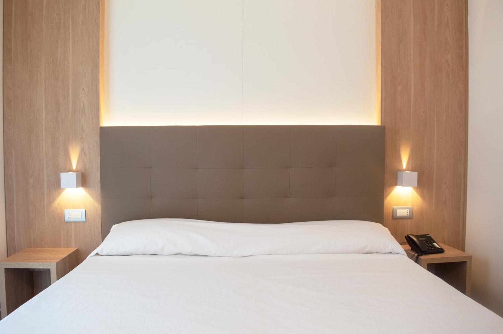 Hotel Cerere Паестум Екстериор снимка